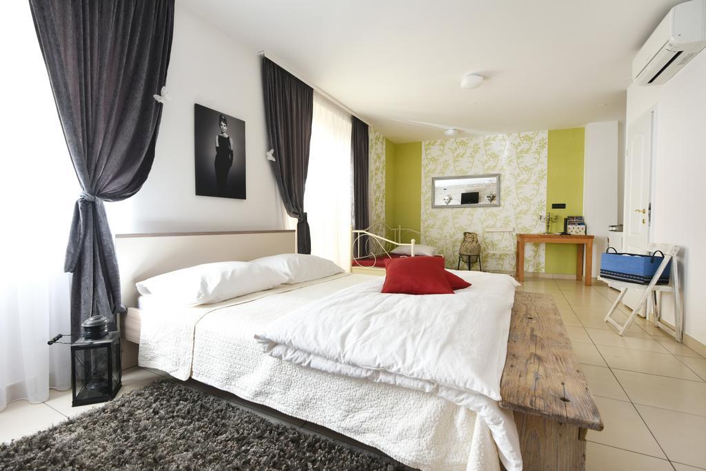 Apartments Kokolo Šibenik Стая снимка