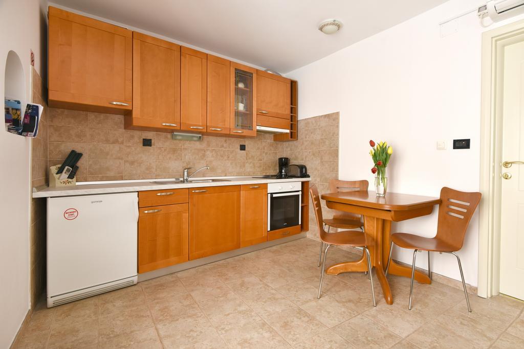 Apartments Kokolo Šibenik Стая снимка